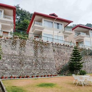 The Fern Surya Resort Kasauli Hills, Dharampur